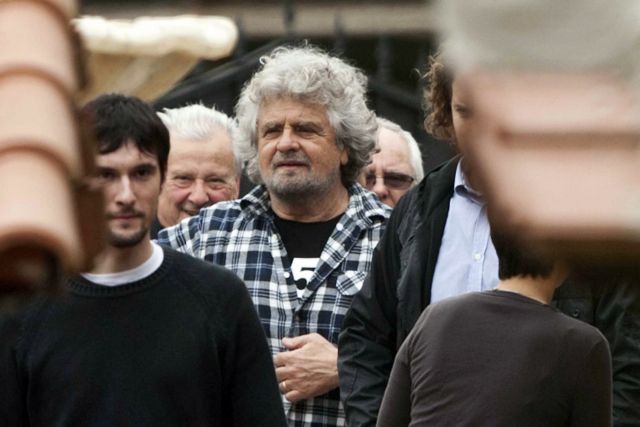 Δεν αποκλείει ένα «ελληνικό τέλος» στην Ιταλία ο Μπέπε Γκρίλο